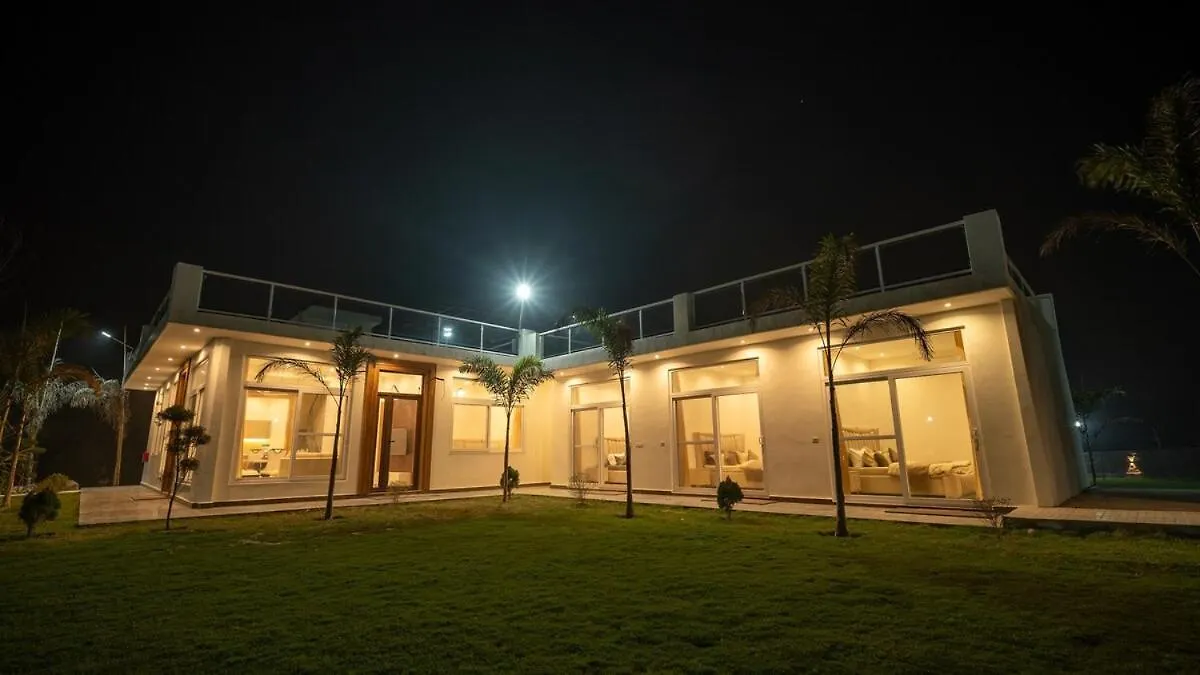 Alojamento de Turismo Rural Galaxy Aravali Farm Vila Gurgaon